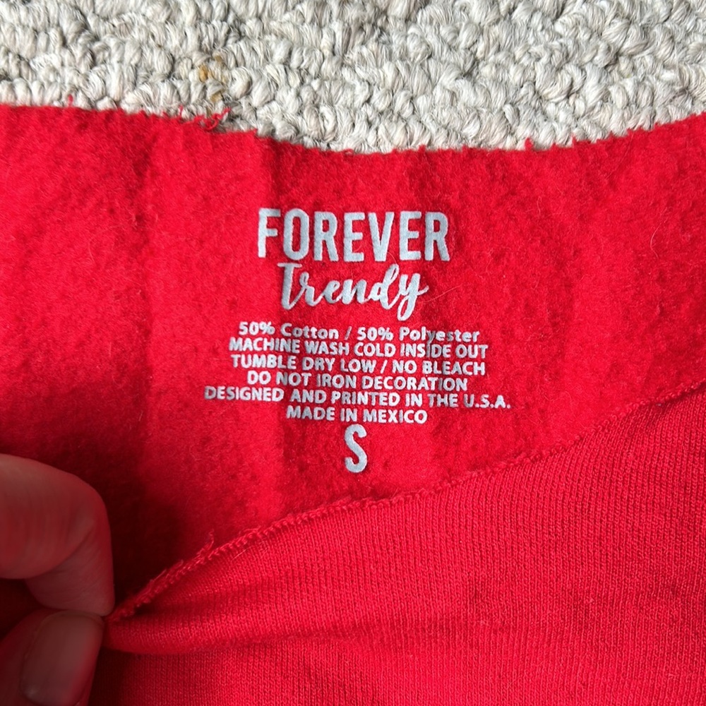 FOREVER TRENDY | size S sweatshirt - Picture 2 of 5
